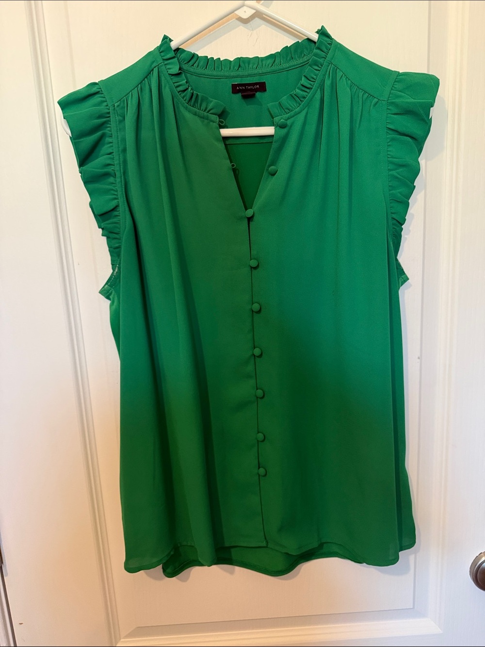 2 Ann Taylor Sleeveless Ruffle Button-Front Blouses in Coral and Emerald - Picture 2 of 3